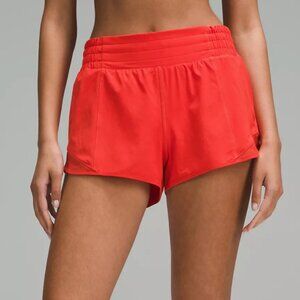 Lululemon Hotty Hot High Rise Lined Short 2.5"